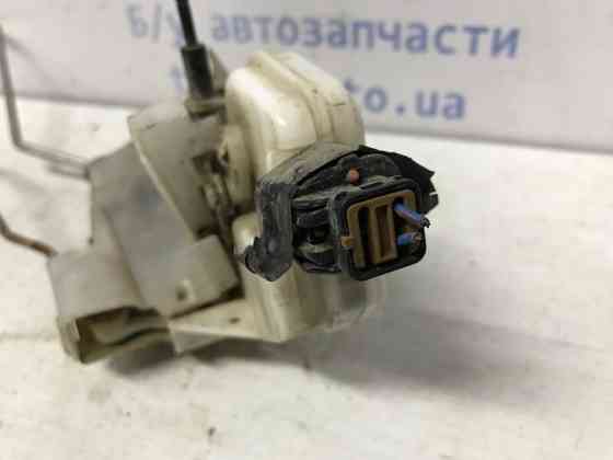 Замок двери передний правый Mitsubishi Pajero Wagon 3 3.2 ДИЗЕЛЬ 4M41 1999 (б/у) Київ