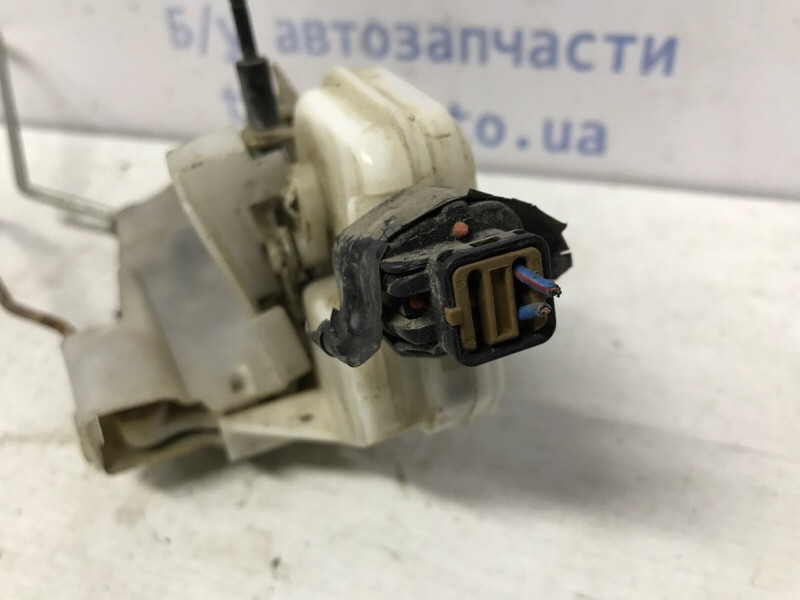 Замок двери передний правый Mitsubishi Pajero Wagon 3 3.2 ДИЗЕЛЬ 4M41 1999 (б/у) Київ - зображення 4