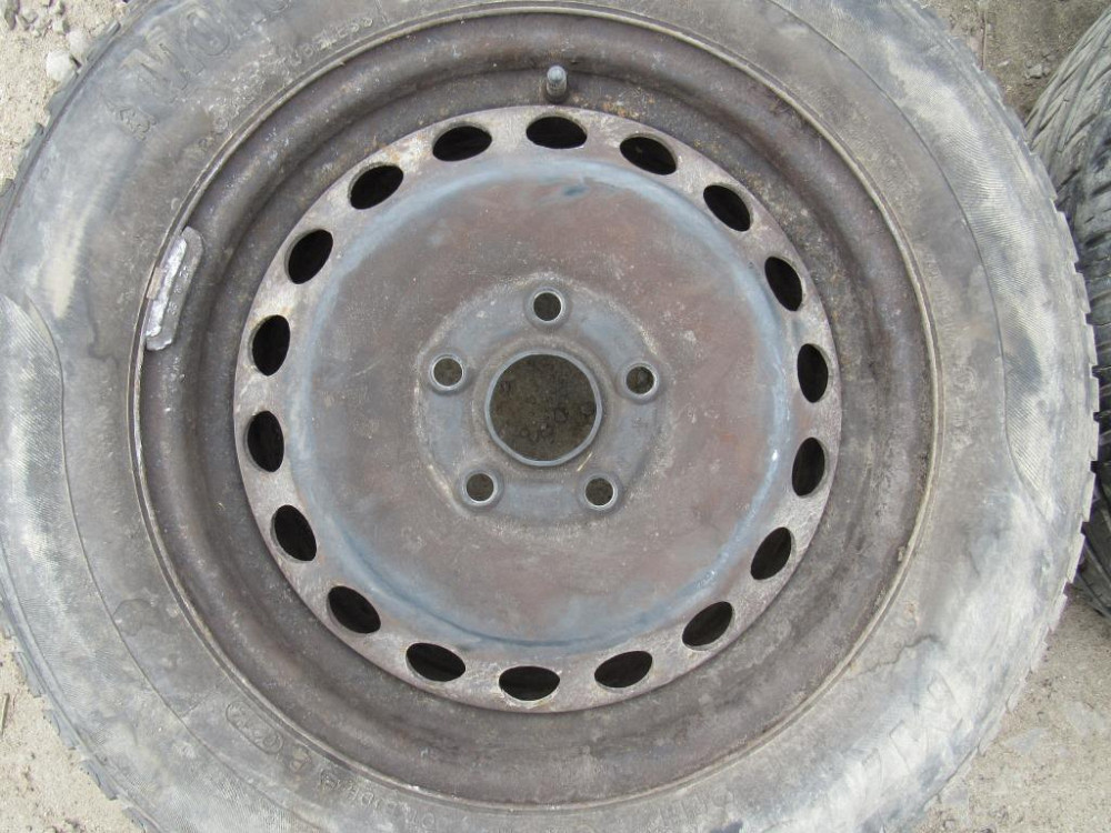Диск с шиной 195/65 R15 Volkswagen Golf 5 2003-2008 Ковель - зображення 2