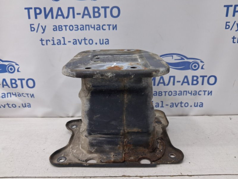 Кронштейн усилителя переднего бампера Chevrolet Captiva 2006-2018 96448101 (Арт. 77136) Київ - зображення 1