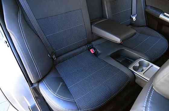 Современные автомобильные чехлы для сидения на Subaru Львов