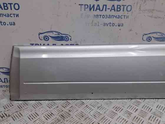 Накладка двери Kia Sorento BL 2.5 DIESEL D4CB 2002 перед. прав. (б/у) Киев