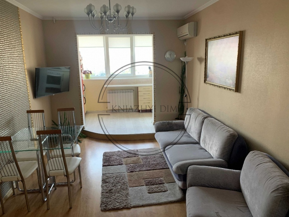 Продаж 2-х к. квартири на Харківському масиві. № 21134681 Киев - изображение 1