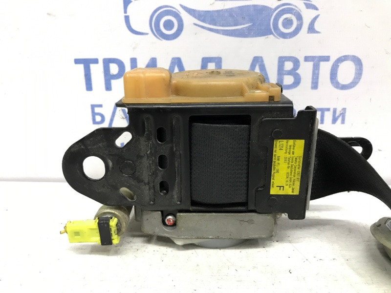 Ремень безопасности передний правый Toyota Avensis T25 2.0 DIESEL 1CDFTV 2002 (б/у) Київ - зображення 3