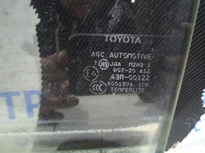 Стекло двери заднее левое Toyota RAV 4 A30 2005 (б/у) Київ - зображення 2