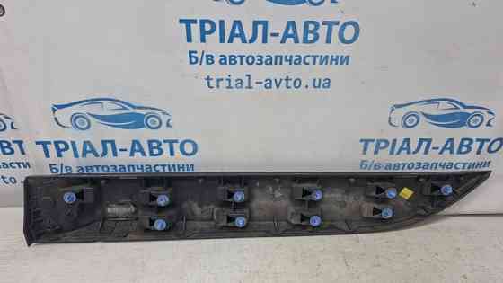 Накладка двери Renault Megane 3 1.5 DIESEL K9K 2008 задн. прав. (б/у) Київ
