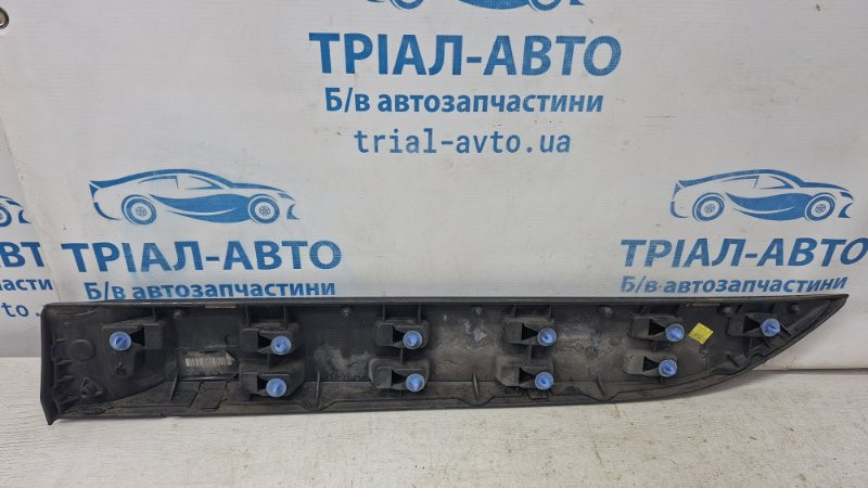 Накладка двери Renault Megane 3 1.5 DIESEL K9K 2008 задн. прав. (б/у) Київ - зображення 4