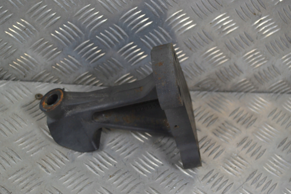 1929555 Кронштейн двигателя передний правый DAF XF 106 Euro 6 Львов - изображение 2