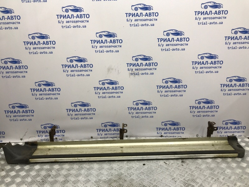 Подножка Mitsubishi Pajero Sport K9 2.5 DIESEL 4D56 1996 прав. (б/у) Киев - изображение 1