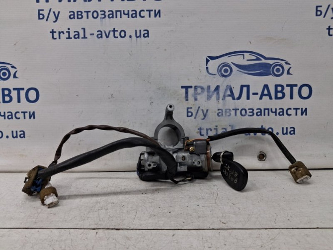 Замок зажигания Mitsubishi Pajero Sport K9 2.5 DIESEL 4D56 1996 (б/у) Київ - зображення 1