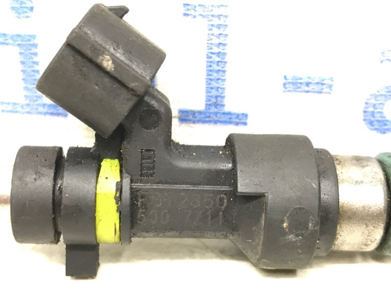 Форсунка топливная Nissan Qashqai J10 2.0 БЕНЗИН MR20DE 2006 (б/у) Киев - изображение 2