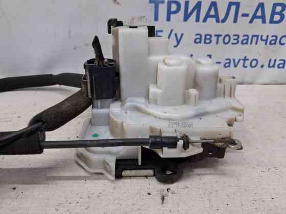 Замок двери задний правый Fiat Doblo 2 1.6 ДИЗЕЛЬ MULTIJET 2010 (б/у) Київ