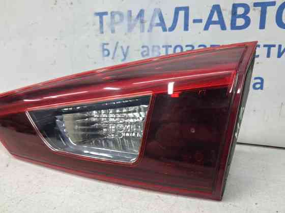 Фонарь задний внутренний правый Mazda 3 BM 2.2 DIESEL 2013 (б/у) Киев