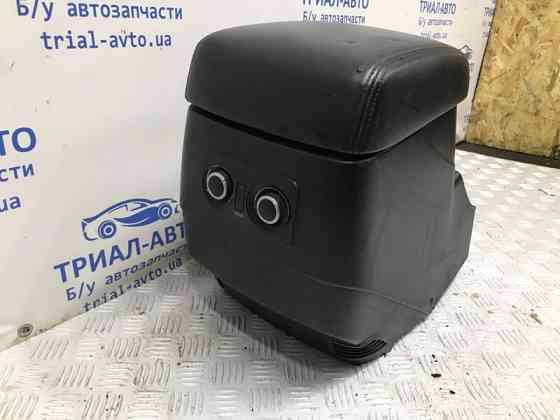 Подлокотник Mitsubishi Pajero Wagon 2006-2022 8011A523XA (Арт. 56645) Київ