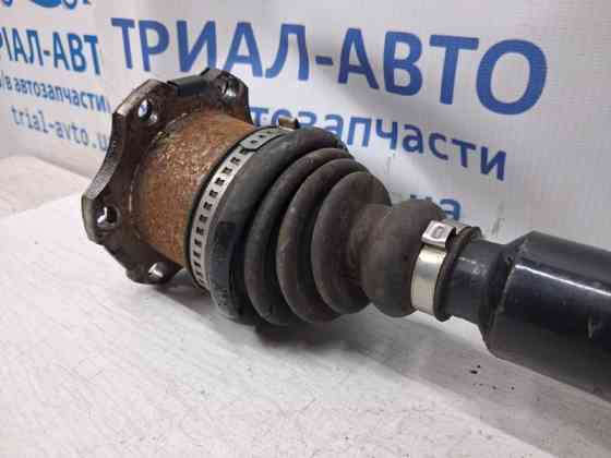 Привод передний правый Skoda Fabia 5J 1.4 DIESEL 2007 (б/у) Киев