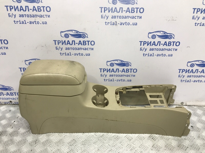 Подлокотник Hyundai Santa fe 2005-2012 84610-2B010-J4 (Арт. 52316) Київ - зображення 1