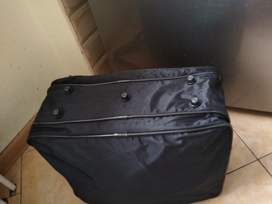 Сумка ручна кладь покладь в дорогу для подорожей і ноутбука вмістка через плече водонепромокаюча Львів - зображення 4