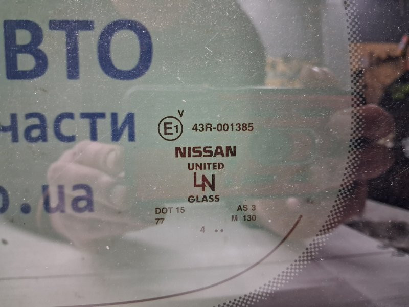 Стекло в кузов заднее правое Nissan Pathfinder R51 2.5 DIESEL YD25DDTI 2004 (б/у) Київ - зображення 4