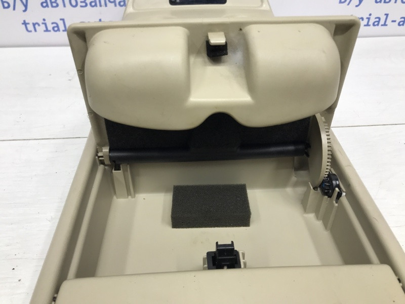 Плафон передний Mitsubishi Pajero Sport 1996-2008 MR240322 (Арт. 42001) Киев - изображение 3