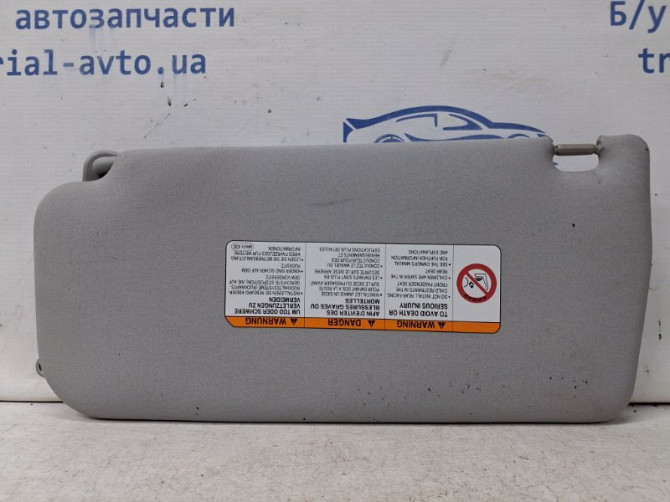 Козырек солнцезащитный правый Mitsubishi Pajero Wagon 3 3.2 ДИЗЕЛЬ 4M41 1999 (б/у) Київ - зображення 4