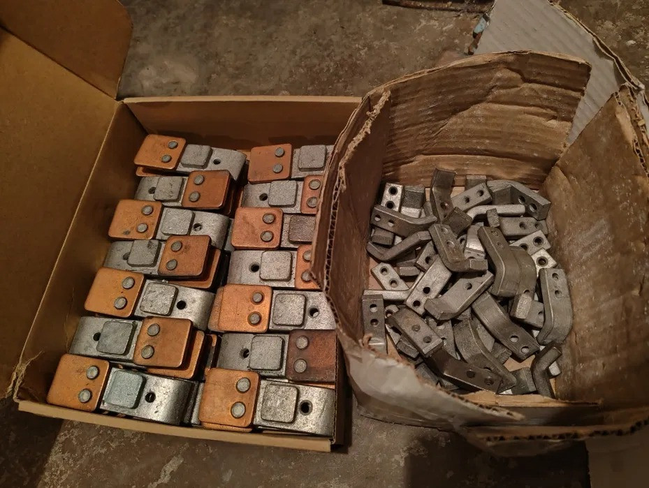 Выключатель АВМ-4(10),15(20) контакт катушка камера дугогасительная Дніпро - зображення 1