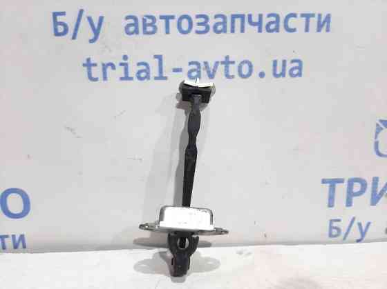 Ограничитель двери задний правый Nissan X-Trail T31 2007 (б/у) Київ