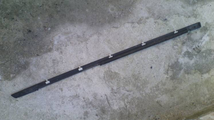 Молдінг дверного заднього правого скла Mb546674 Міцубісі Ланцер 91р.в. Винница - изображение 3