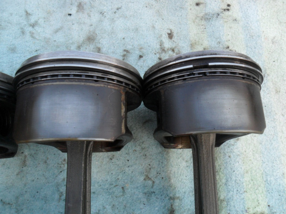 Mercedes A1110301218, Поршень Mерседес дв. М111, оригінал A1110303918 б/у Вінниця - зображення 2