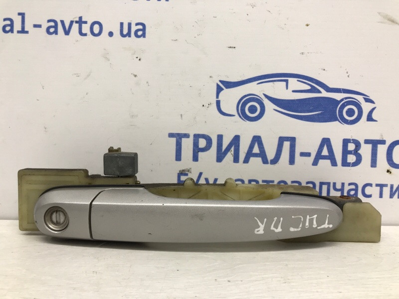 Ручка двери внешняя передняя правая Hyundai Tucson JM 2.0 DIESEL D4EA 2004 (б/у) Київ - зображення 1