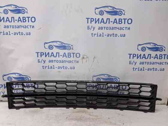 Решетка бампера центральная Skoda Octavia 2013-2020 5E0853677 (Арт. 80687) Киев