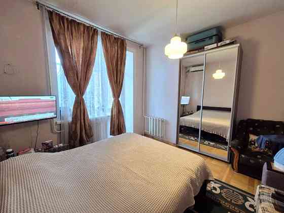 Продам 1-к квартиру (42м2) в центре, пр. Пушкина 13 / б-р Кучеревского Днепр