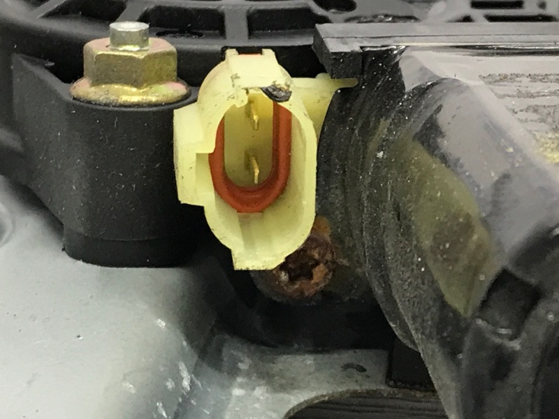 Стеклоподъемник задний правый Hyundai Tucson JM 2.0 DIESEL D4EA 2004 (б/у) Киев - изображение 3