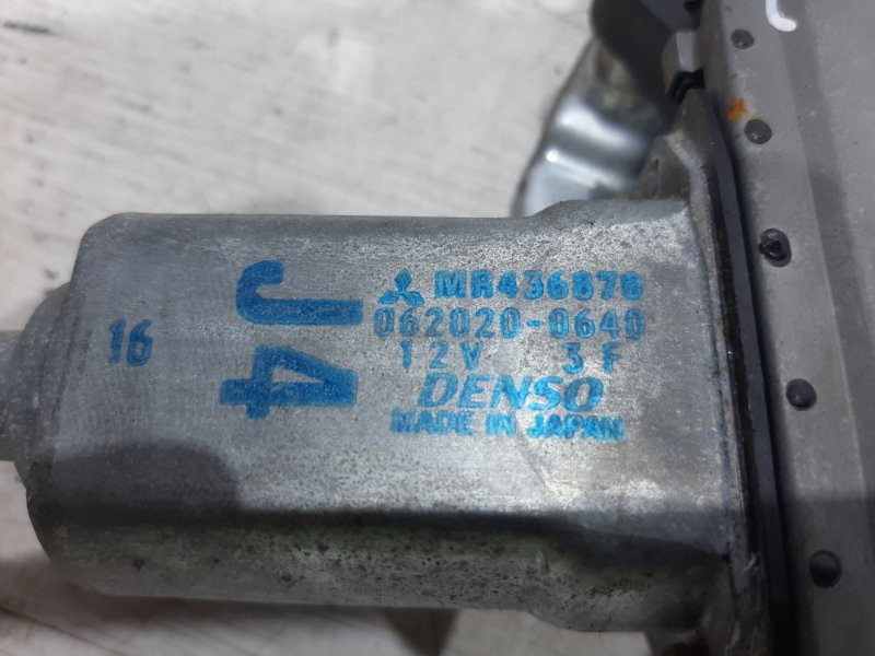 Стеклоподъемник задний правый Mitsubishi Pajero Wagon 3 3.2 ДИЗЕЛЬ 4M41 1999 (б/у) Київ - зображення 5