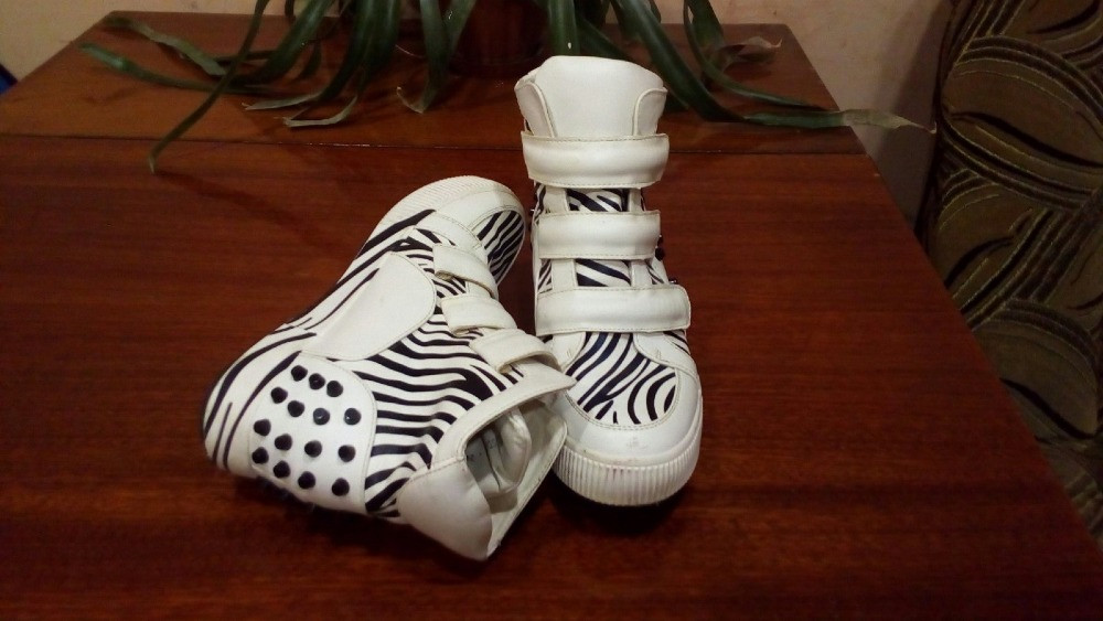 Снікерси Київ - зображення 4