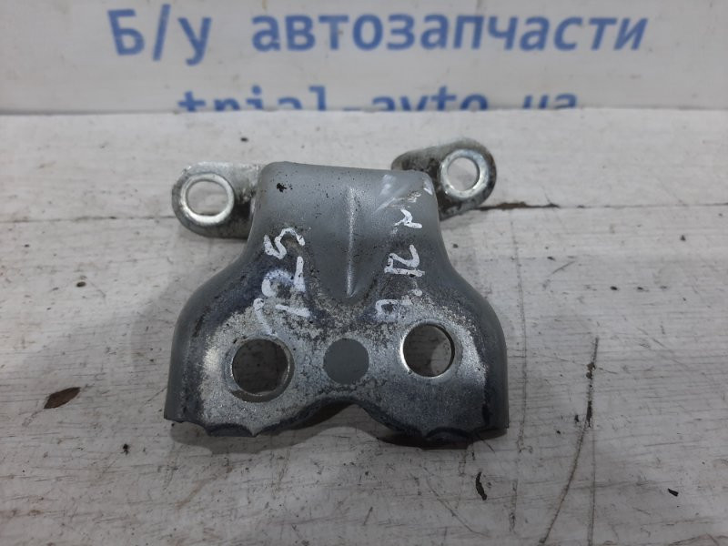 Петля двери передней правой нижняя Toyota Avensis 2002-2010 6873052010 (Арт. 26520) Киев - изображение 2