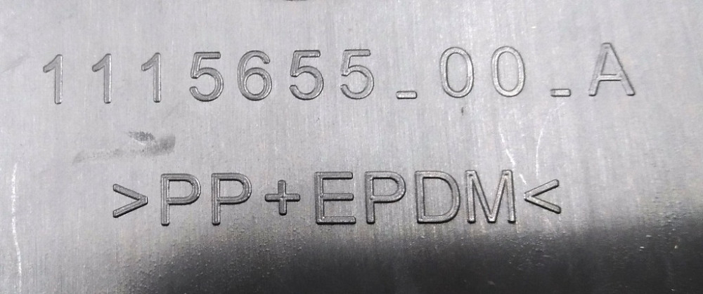 Накладка декоративная двойного левого сиденья 2-го ряда нижняя правая (с повреждениями) Tesla model Київ - зображення 7