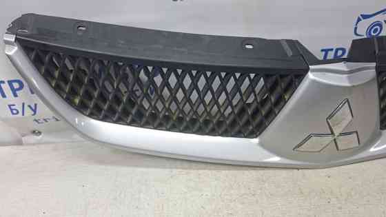 Решетка радиатора Рестайлинг Mitsubishi Lancer 9 1.6 БЕНЗИН 4G18 2003 (б/у) Киев
