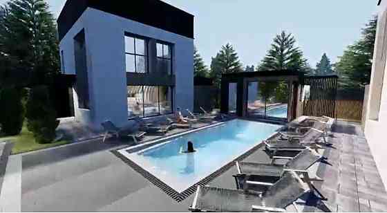 Приватний будинок у Микуличині . Закрита територія . 1 лінія від річки Ивано-Франковск