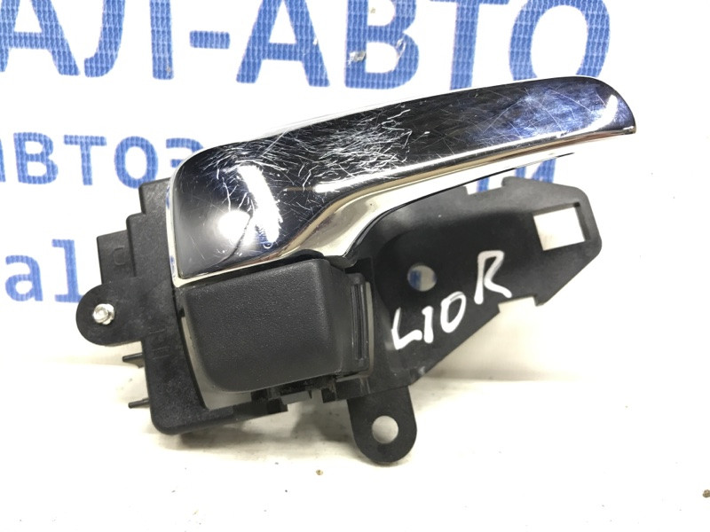 Ручка двери внутренняя правая Mitsubishi Lancer 10 1.8 БЕНЗИН 2007 (б/у) Киев - изображение 1