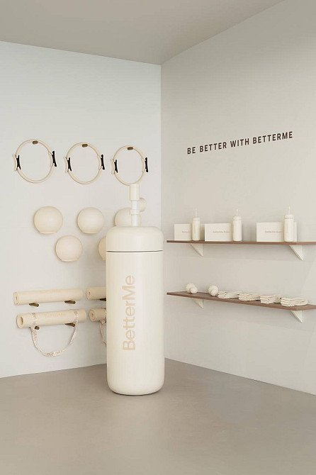 Рекламні фігури для брендових магазинів BetterMe Київ - зображення 5