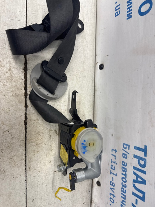 Ремень безопасности передний левый Hyundai IX35 LM 1.7 DIESEL D4FD 2009 (б/у) Київ - зображення 3