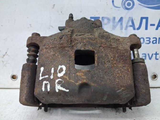 Суппорт передний правый Mitsubishi Lancer 10 1.5 БЕНЗИН 4A91 2007 (б/у) Киев - изображение 1