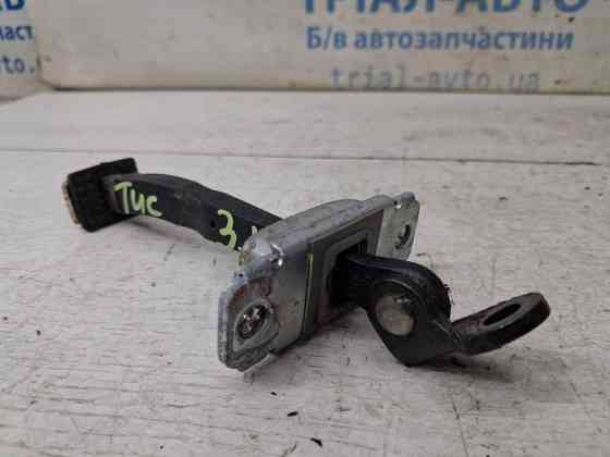 Ограничитель двери задний левый Hyundai Tucson 2004-2009 794802E000 (Арт. 86301) Киев