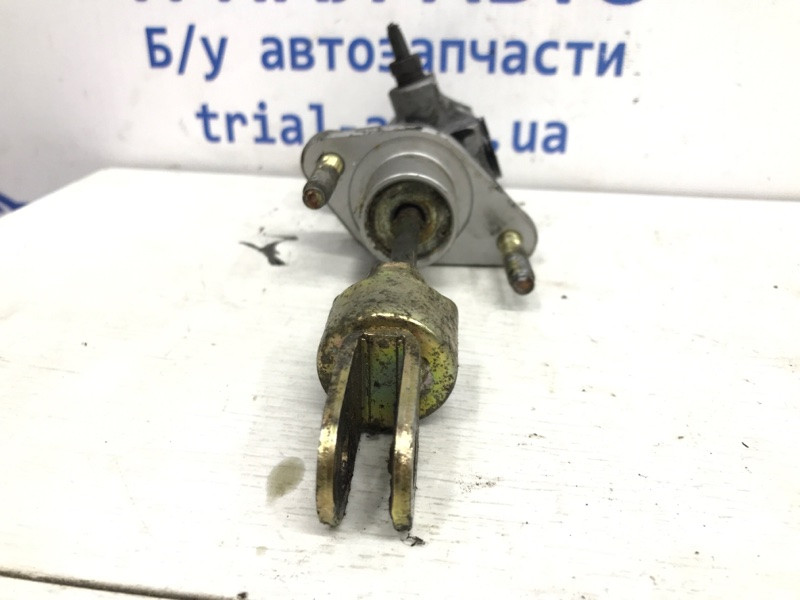 Цилиндр сцепления главный Mitsubishi L200 KB 2.5 ДИЗЕЛЬ 4D56U 2006 (б/у) Киев - изображение 3