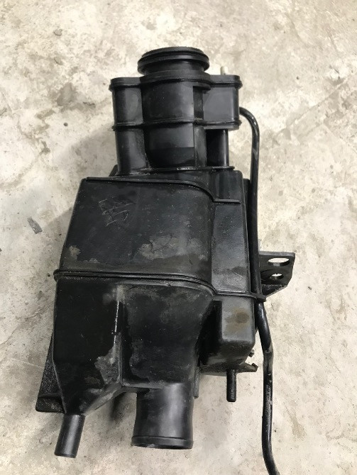 Бу заливная горловина Renault Laguna 1, 7700827384, 7700841865, 7700841866, 7700841867, 7700417941, Кропивницкий - изображение 1