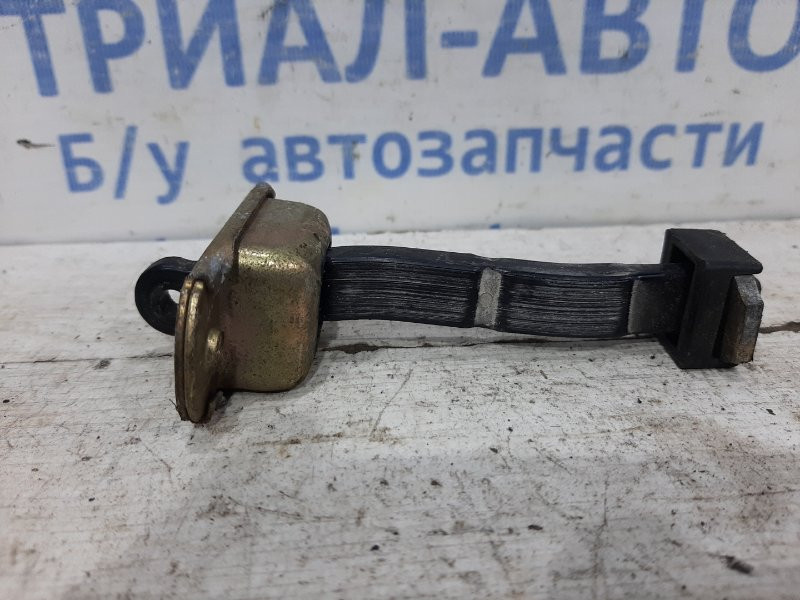 Ограничитель двери задний правый Mitsubishi Pajero Sport K9 2.5 DIESEL 4D56 1996 (б/у) Киев - изображение 1