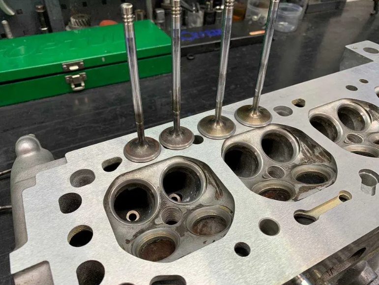 Ремонт головки блока ГБЦ шліфування опресування регулювання клапанів Харків - зображення 4