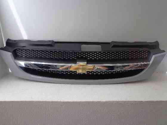 Решетка радиатора Lacetti х/б Дніпро