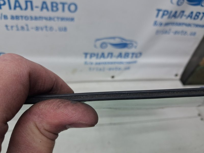 Стекло двери переднее левое Ford Escape 3 2.0 БЕНЗИН ENR90 2012 (б/у) Київ - зображення 3