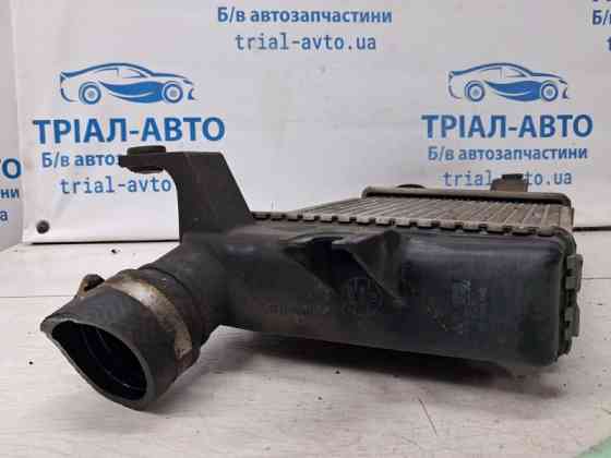 Радиатор интеркуллера Mitsubishi L200 KB 2.5 DIESEL 4D56 2006 (б/у) Киев